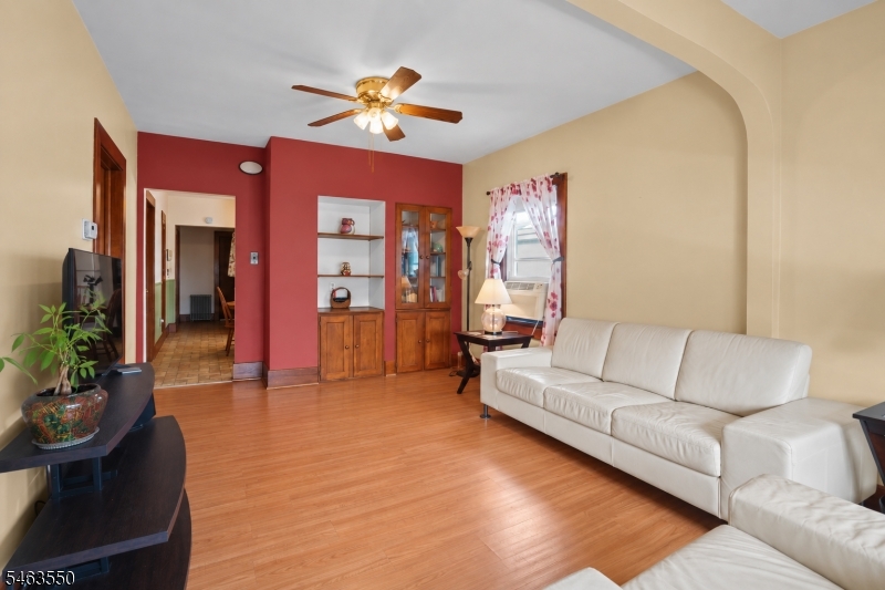 20 Wilson Ave Property Photo 6