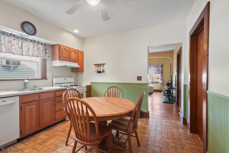 20 Wilson Ave Property Photo 8