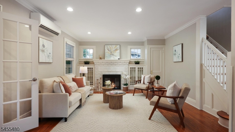 209 Midwood Pl Property Photo 10