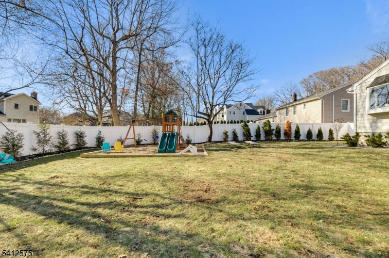 58 Edgewood Dr Property Photo 37