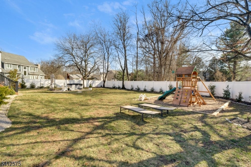 58 Edgewood Dr Property Photo 38