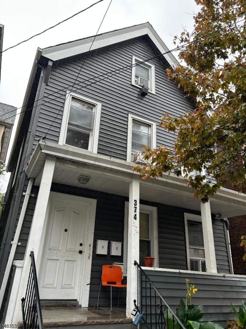 374 Mechanic St Property Photo 1
