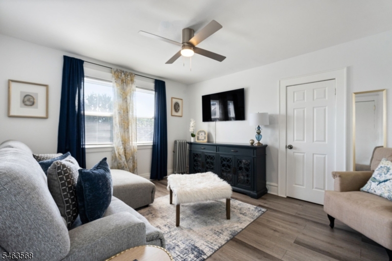 21 Huntington Ter Property Photo 2