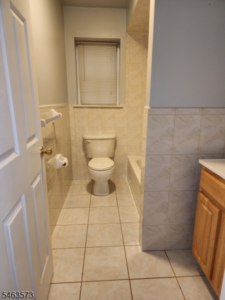 49 Crawford St 1 Property Photo 7