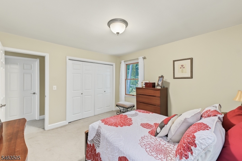 10 Ross Rd Property Photo 14
