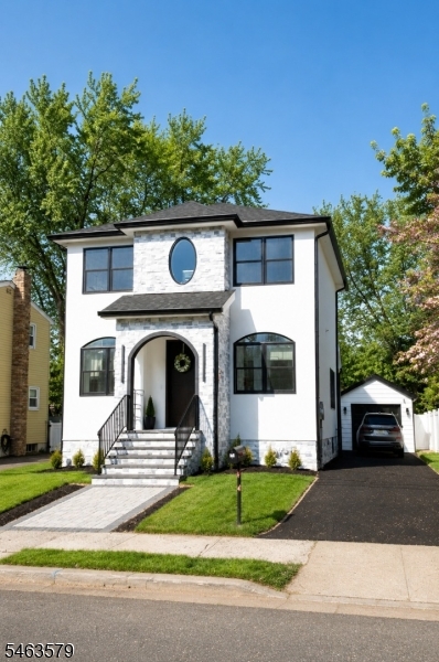 271 Bergen Blvd Property Photo 1