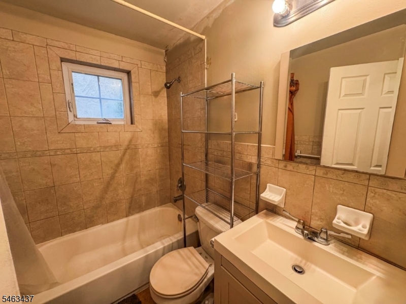 332 Mechanic St Property Photo 8