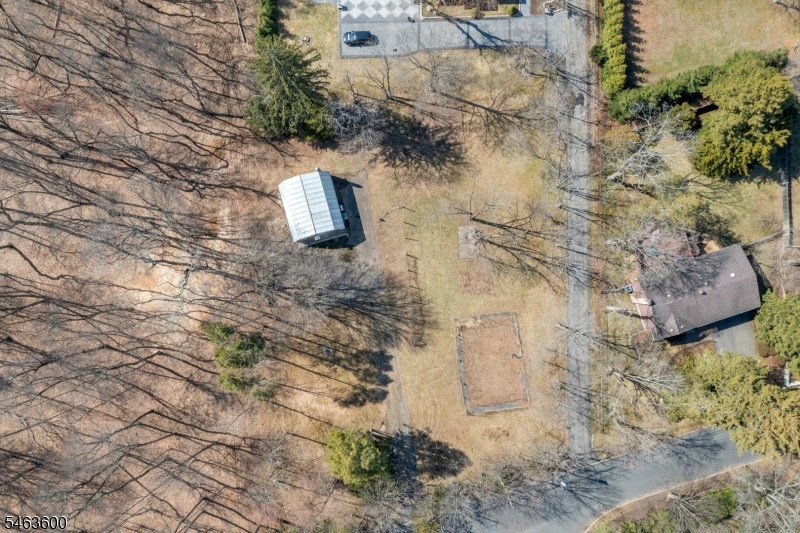W Saddle River Rd Property Photo 2