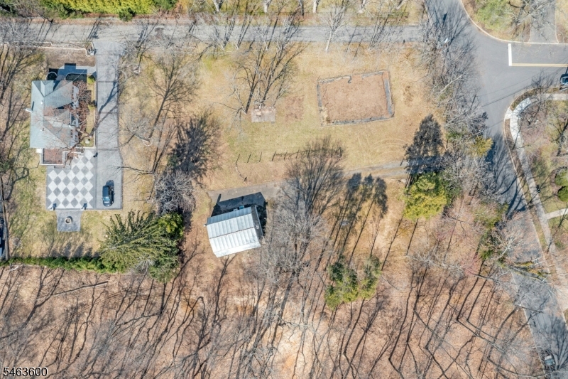 W Saddle River Rd Property Photo 3