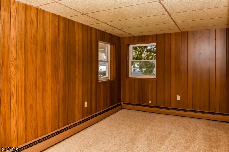 213 Otterhole Rd Property Photo 14