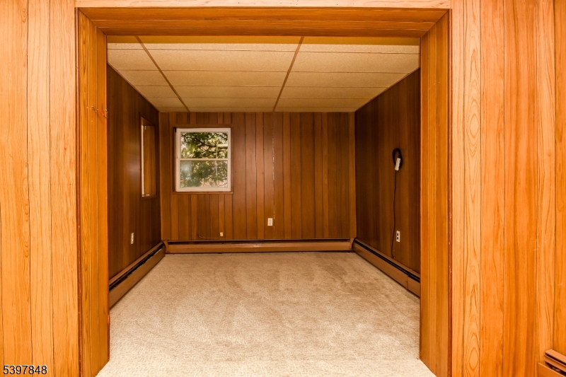 213 Otterhole Rd Property Photo 15
