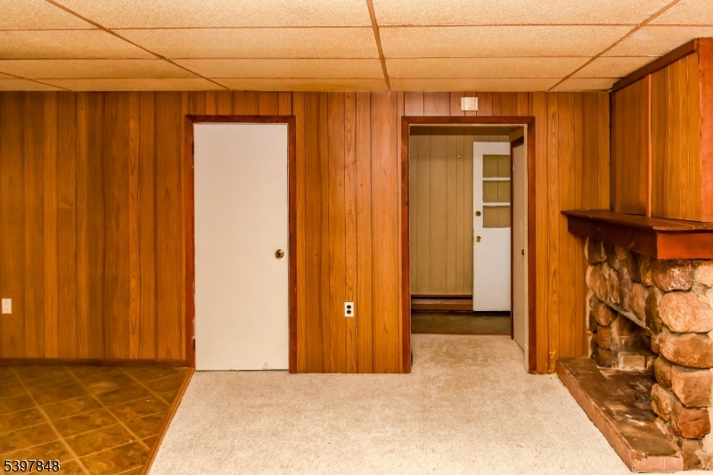 213 Otterhole Rd Property Photo 19