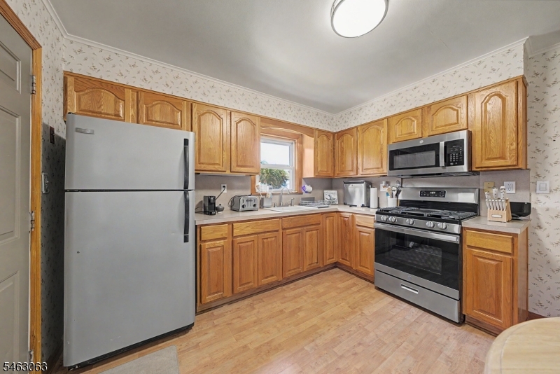 10 2nd St Property Photo 4