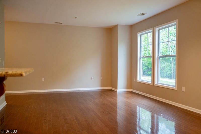 804 River Pl Property Photo 12