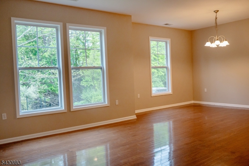 804 River Pl Property Photo 13