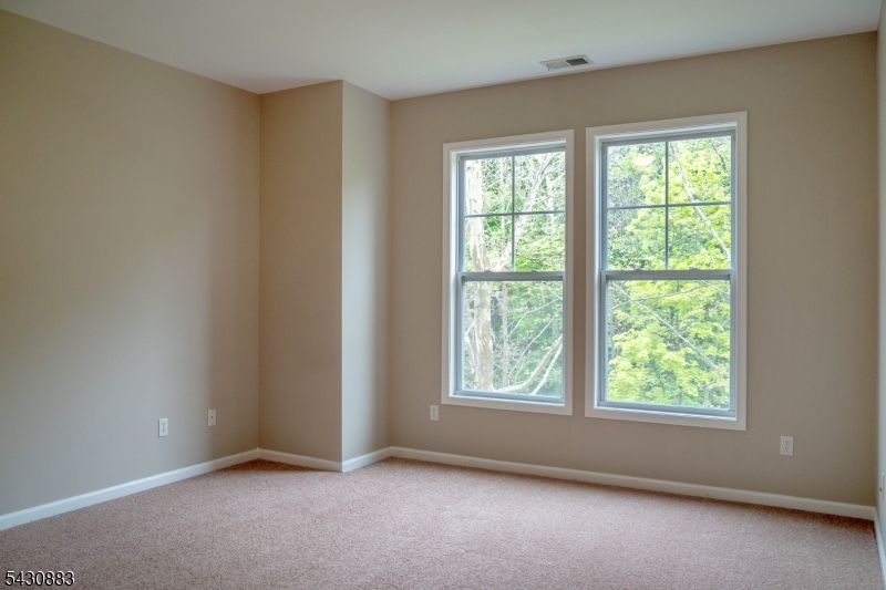 804 River Pl Property Photo 23