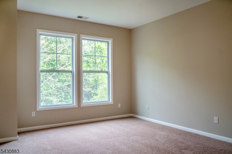 804 River Pl Property Photo 25