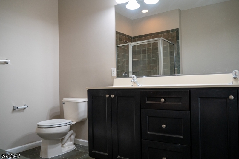 804 River Pl Property Photo 27