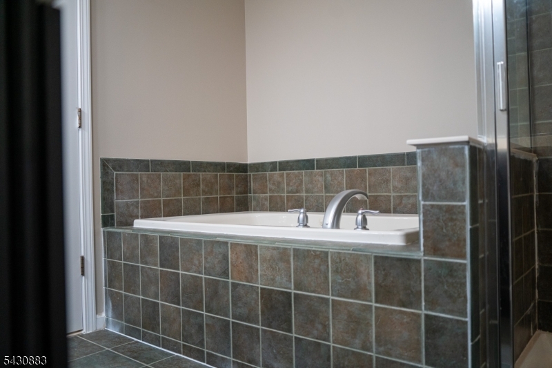 804 River Pl Property Photo 28