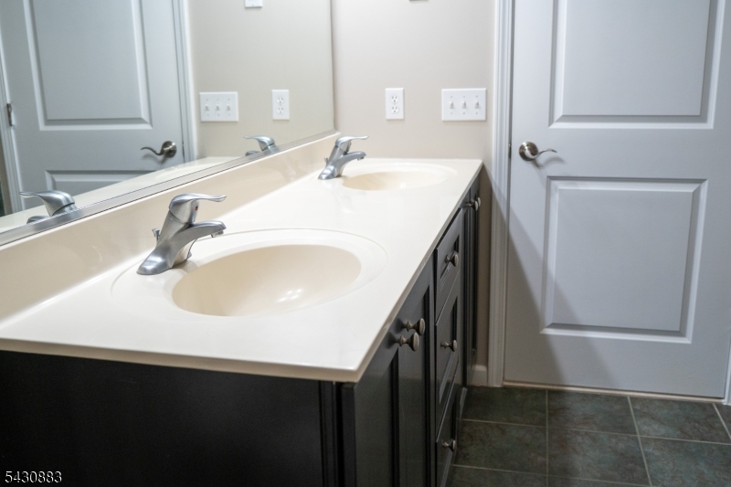 804 River Pl Property Photo 29