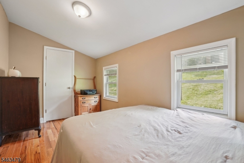 100 Cedar Lake Rd Property Photo 15
