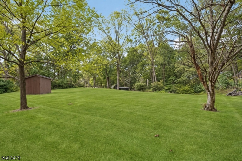 100 Cedar Lake Rd Property Photo 21
