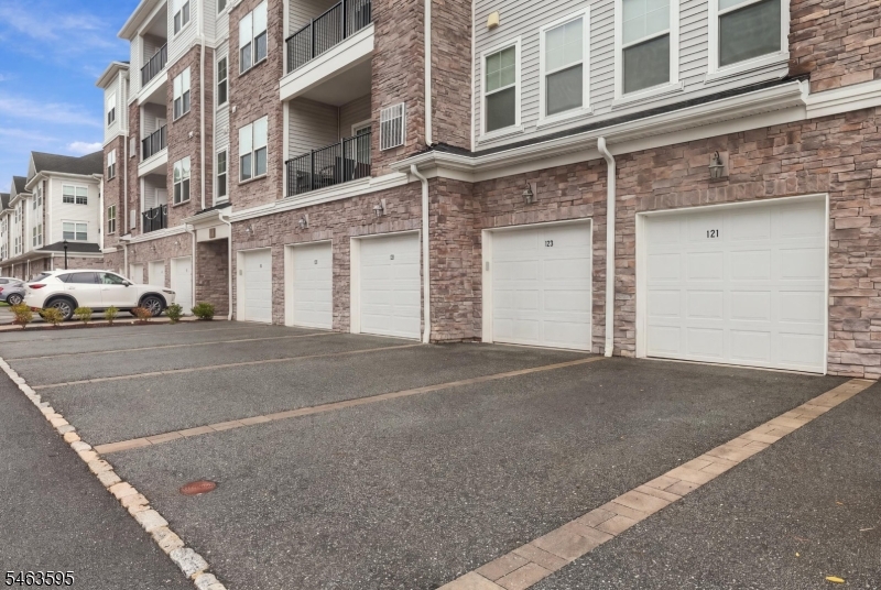 11 Veterans Way 121 Property Photo 26