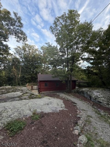 68 Mountain Spring Rd Property Photo 22