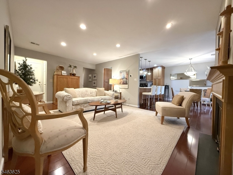16 Karam Cir 16 Property Photo 4