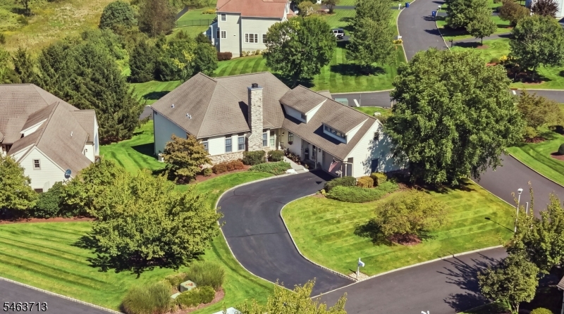 2 Troon Dr Property Photo 1