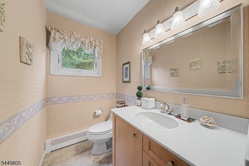 34 Cavell Pl Property Photo 14