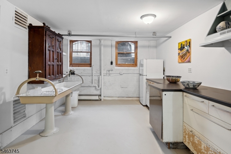60 Union St Property Photo 2