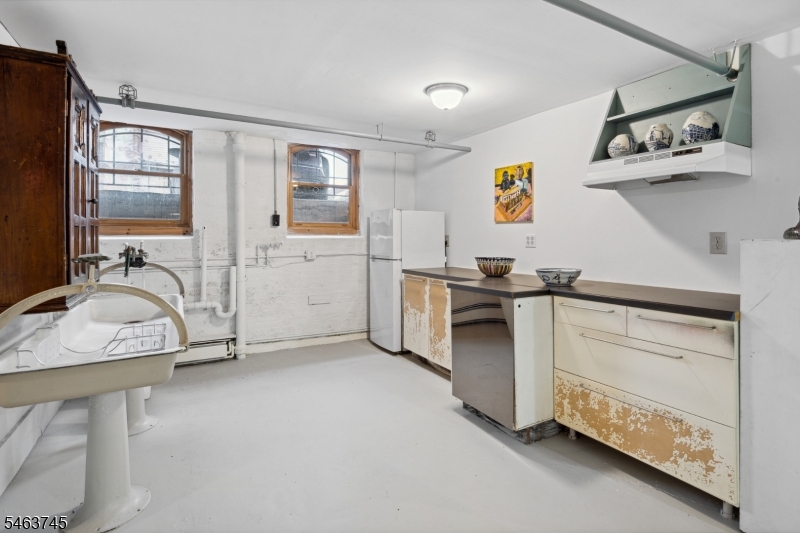 60 Union St Property Photo 3