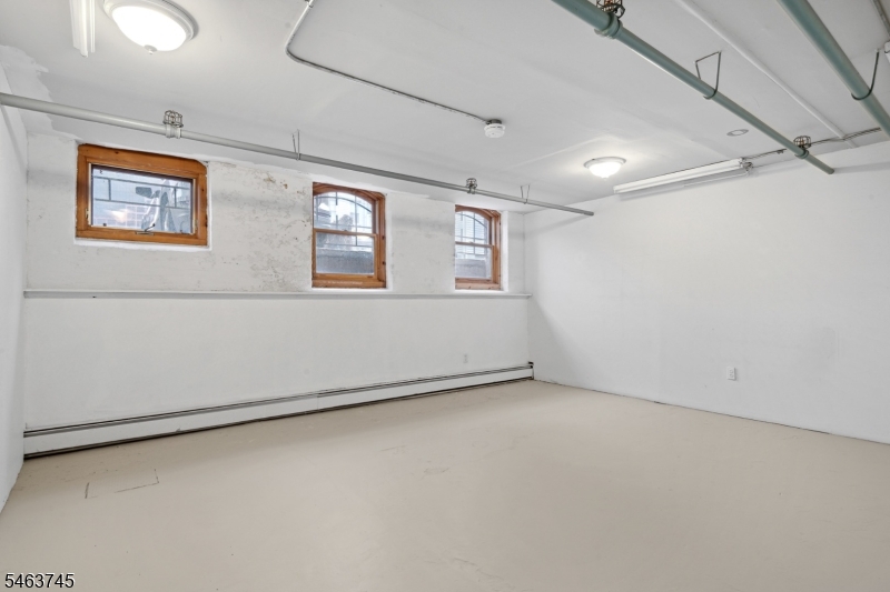 60 Union St Property Photo 8
