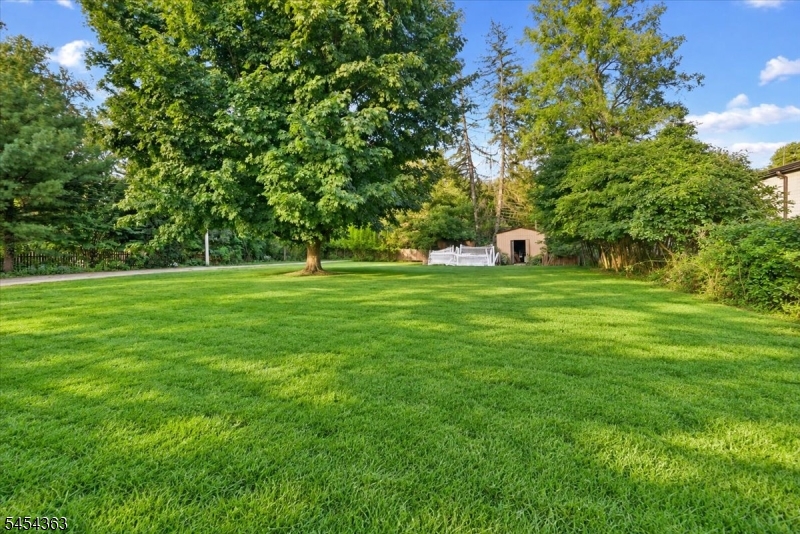 27 Taylortown Rd Property Photo 35