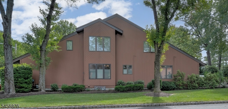 45 Mullarkey Dr Property Photo 33