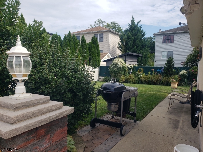 111 W Munsell Ave Property Photo 6