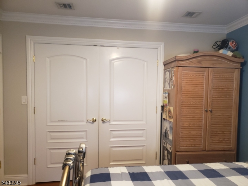 111 W Munsell Ave Property Photo 21