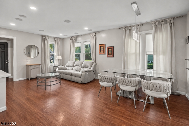 25 Randolph St Property Photo 5