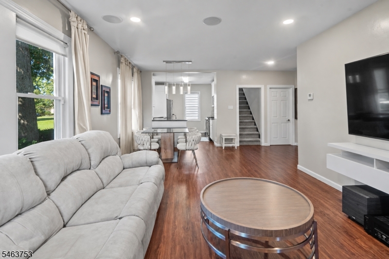 25 Randolph St Property Photo 7