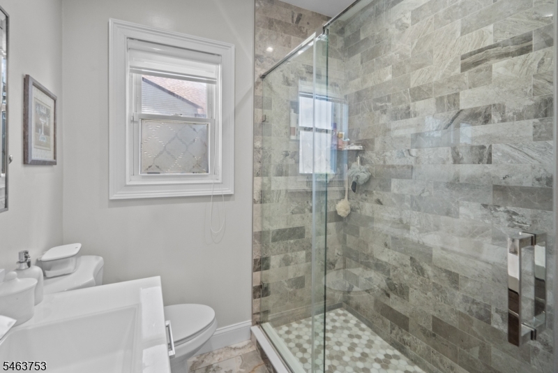 25 Randolph St Property Photo 17