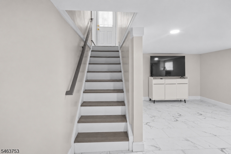 25 Randolph St Property Photo 28