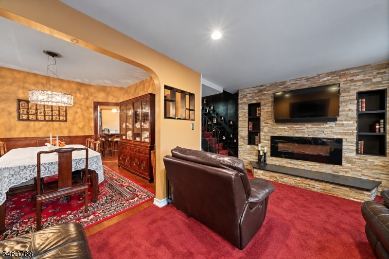 142 Knapp Ave Property Photo 13