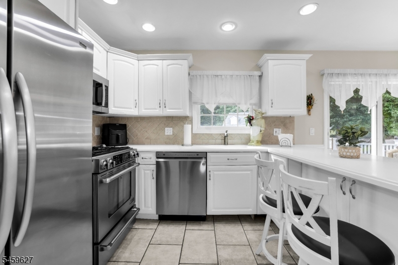 79 Lopez Rd Property Photo 15