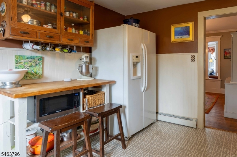 51 Perry St Property Photo 14