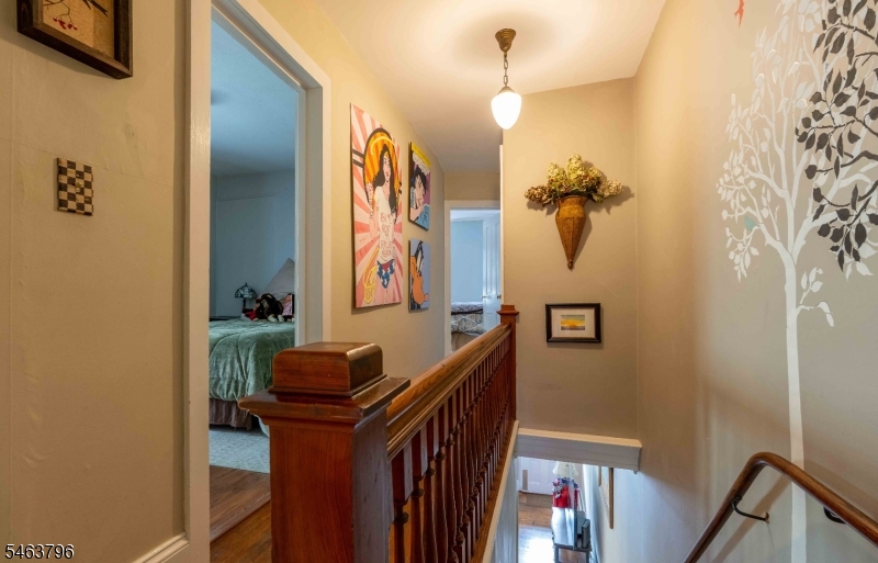 51 Perry St Property Photo 16