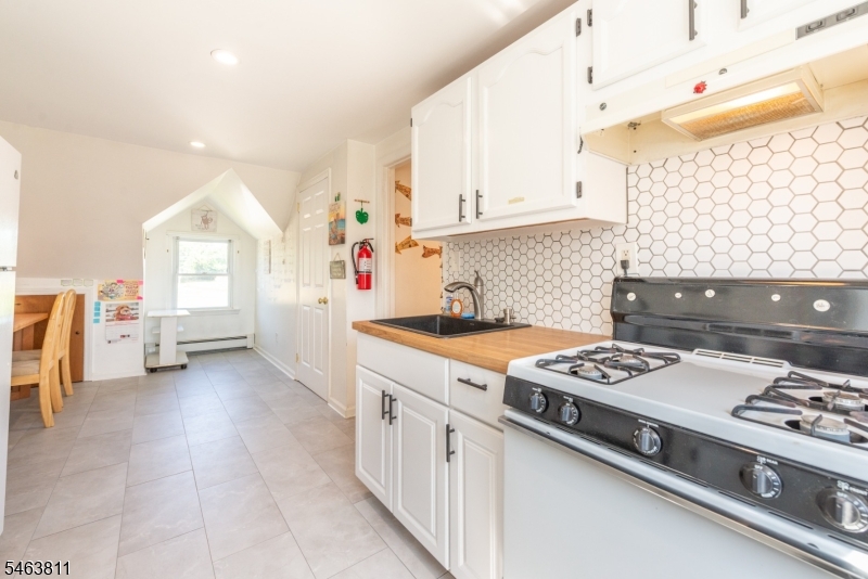 55 Samuel Ave Property Photo 10