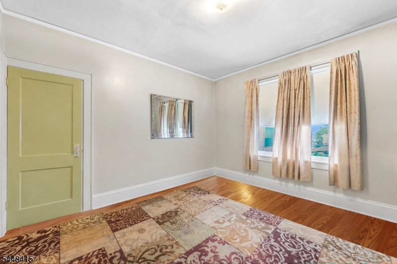 100 Hancox Ave Property Photo 3
