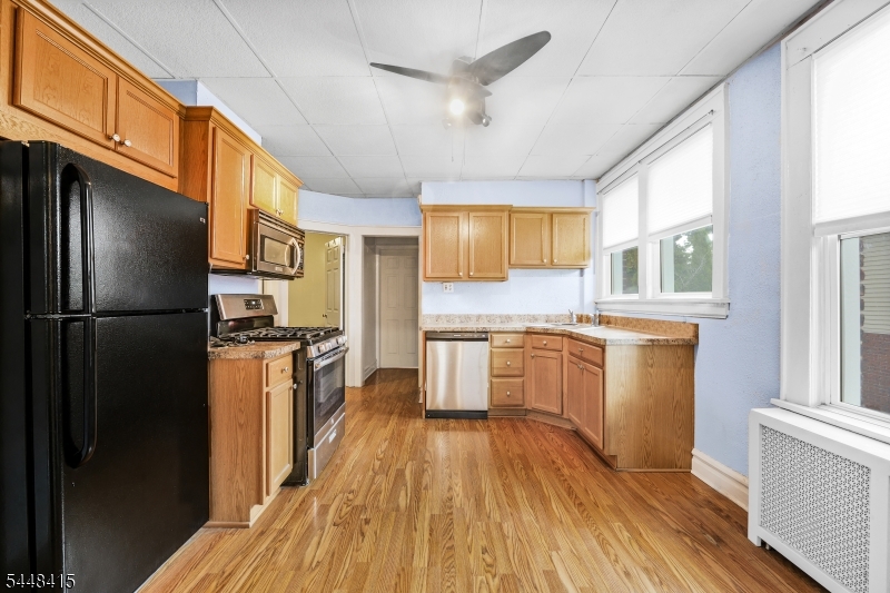 100 Hancox Ave Property Photo 12