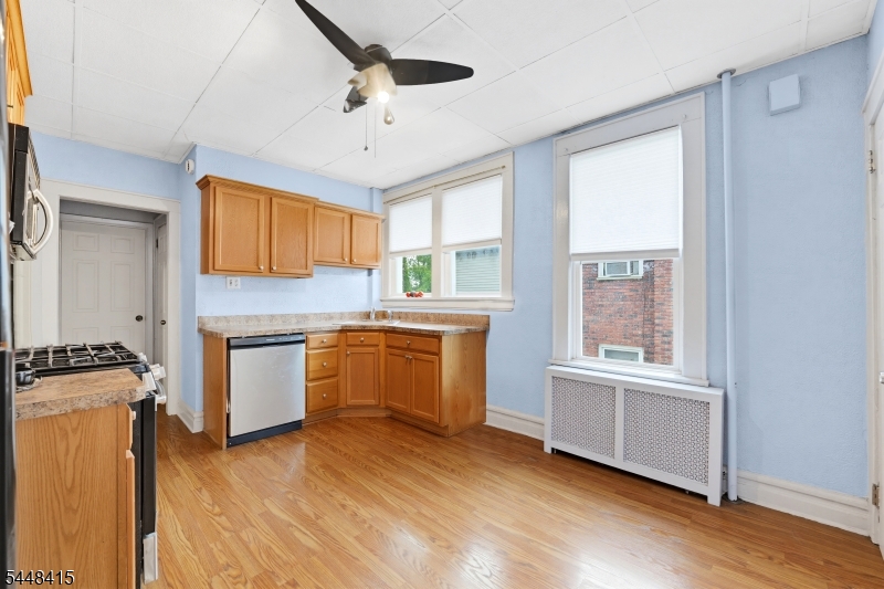 100 Hancox Ave Property Photo 13
